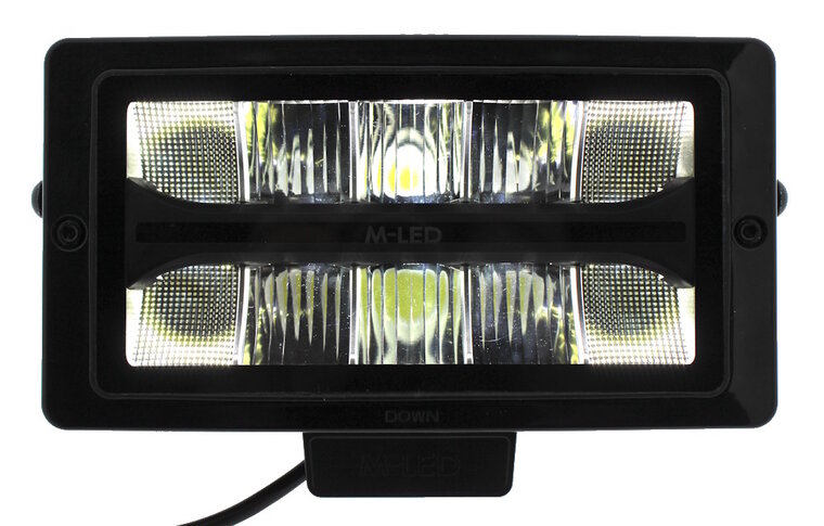 M-LED Classic 220 Fernscheinwerfer mit zweifarbigem Positionslicht
