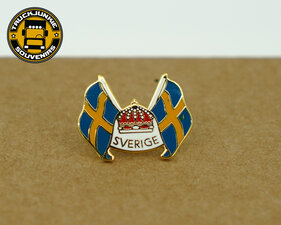 PIN - SWEDEN FLAGS - CROWN